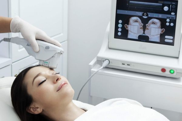 Ultherapy treatment in practice